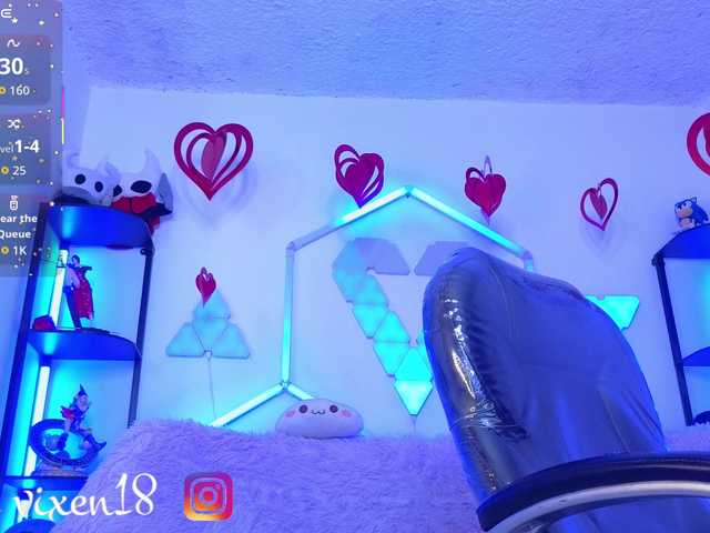 littlevixen live cam on BongaCams