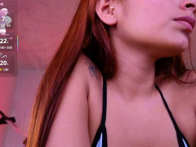 Tiny_Vixen live cam on BongaCams