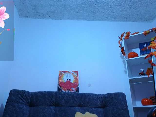 littlevixen live cam on BongaCams