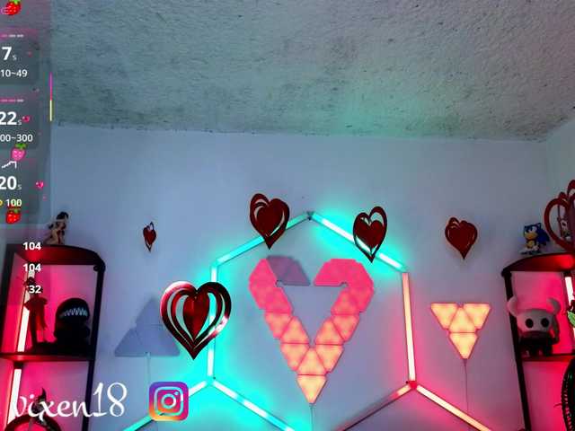 littlevixen live cam on BongaCams