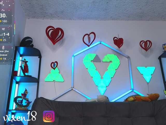 littlevixen live cam on BongaCams