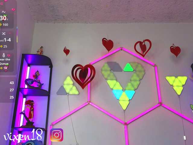 littlevixen live cam on BongaCams