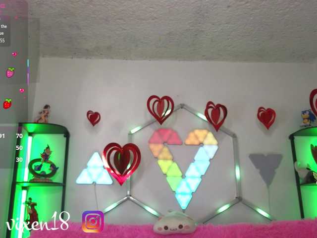 littlevixen live cam on BongaCams