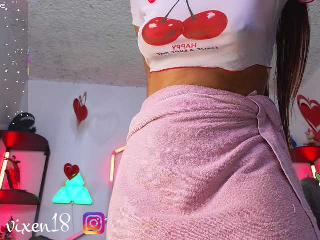 littlevixen live cam on BongaCams