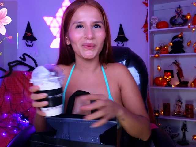 littlevixen live cam on BongaCams
