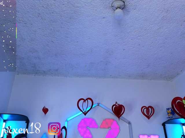 littlevixen live cam on BongaCams
