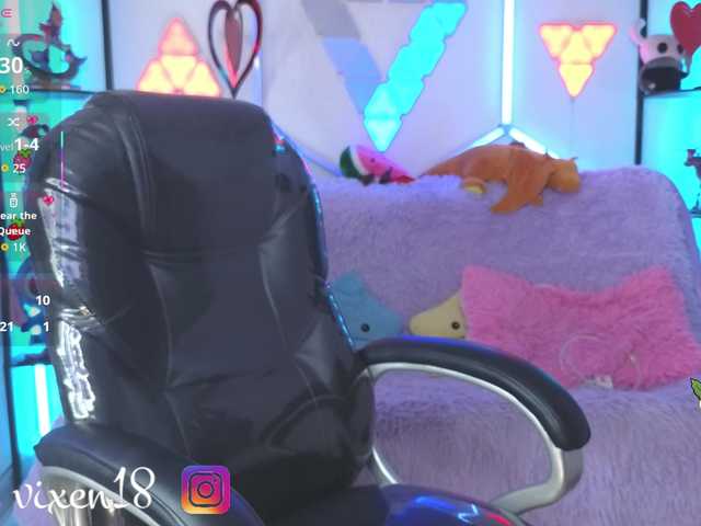 littlevixen live cam on BongaCams