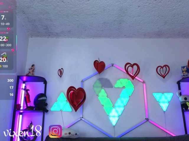 littlevixen live cam on BongaCams