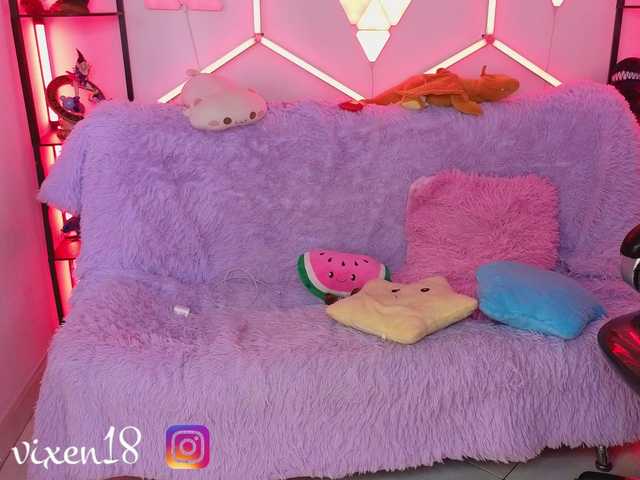 littlevixen live cam on BongaCams