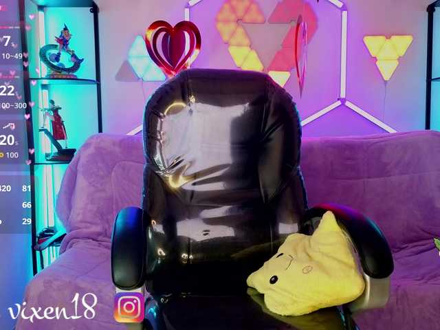 littlevixen's BongaCams show and profile