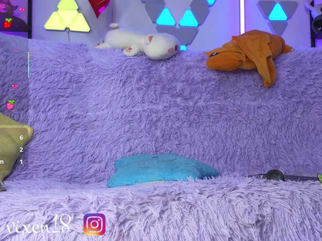 littlevixen live cam on BongaCams