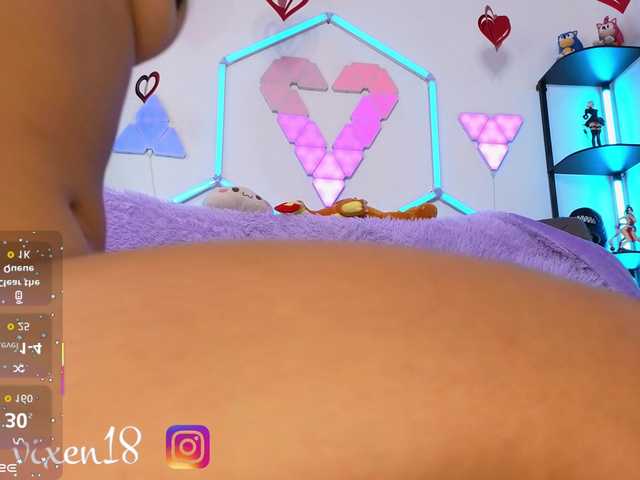 littlevixen live cam on BongaCams