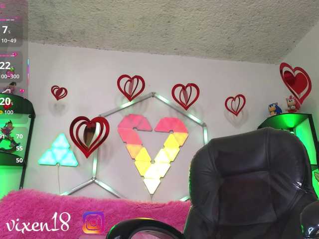 littlevixen live cam on BongaCams