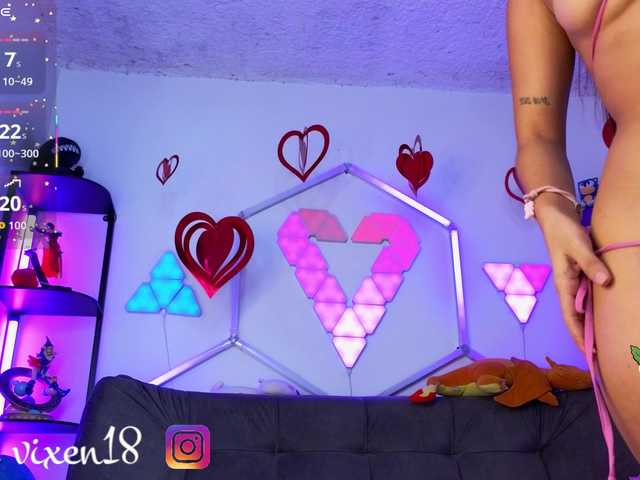 littlevixen live cam on BongaCams