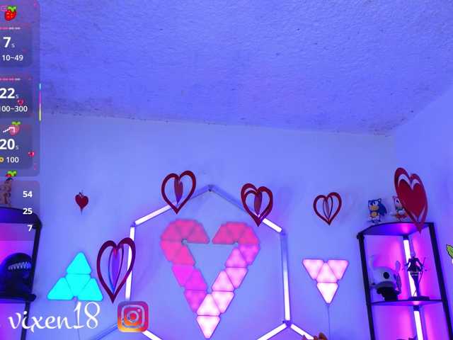 littlevixen live cam on BongaCams