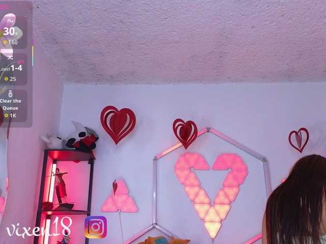 littlevixen live cam on BongaCams