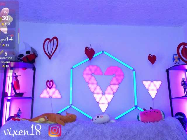 littlevixen live cam on BongaCams