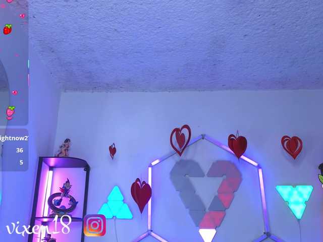 littlevixen live cam on BongaCams