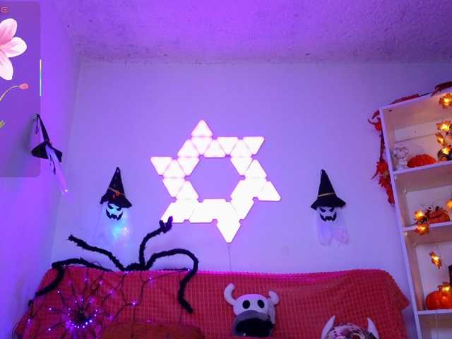 littlevixen live cam on BongaCams