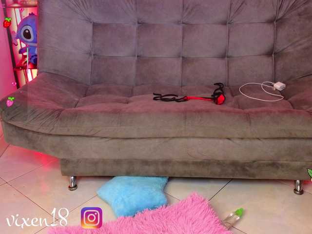 littlevixen live cam on BongaCams