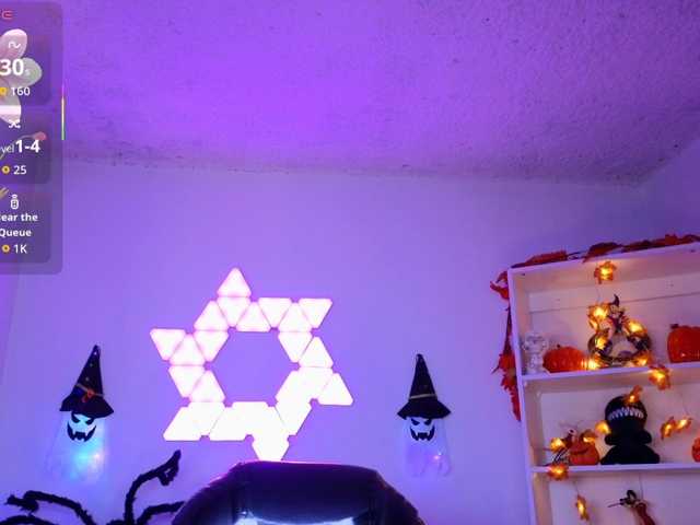 littlevixen live cam on BongaCams