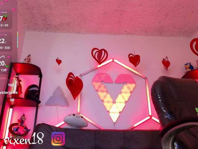 littlevixen live cam on BongaCams