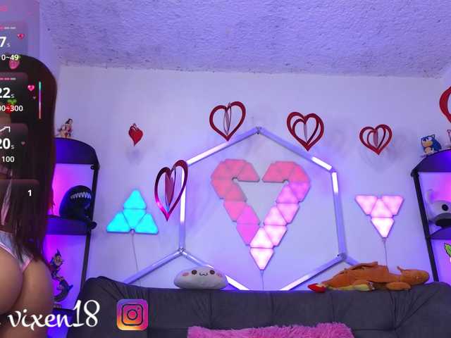 littlevixen live cam on BongaCams