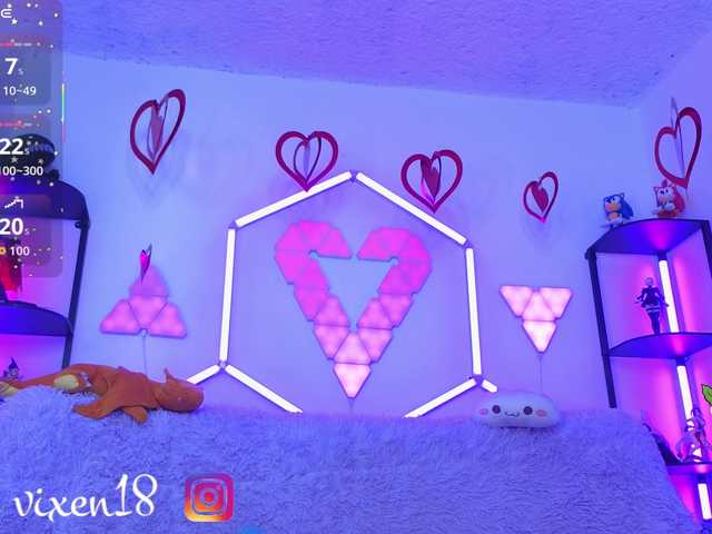 littlevixen live cam on BongaCams