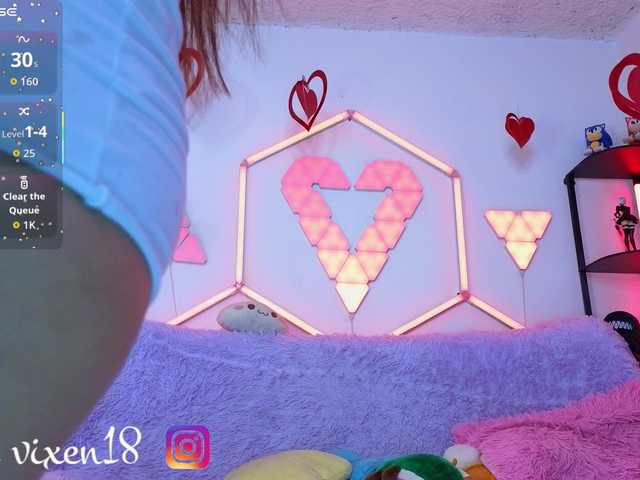 littlevixen live cam on BongaCams