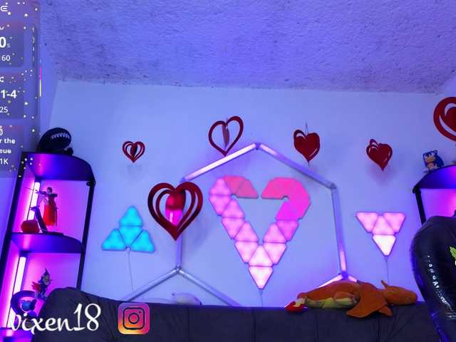 littlevixen live cam on BongaCams