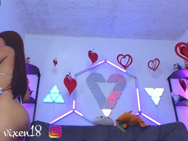 littlevixen live cam on BongaCams