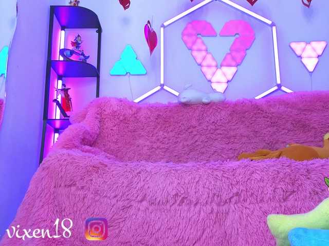 littlevixen's BongaCams show and profile