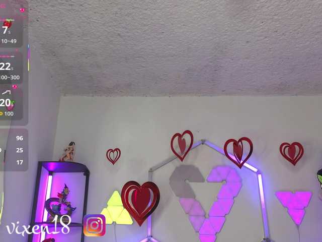 littlevixen live cam on BongaCams