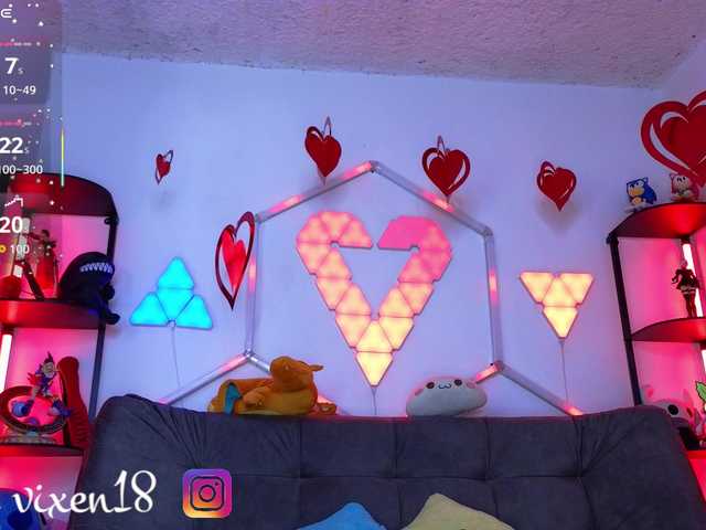 littlevixen live cam on BongaCams
