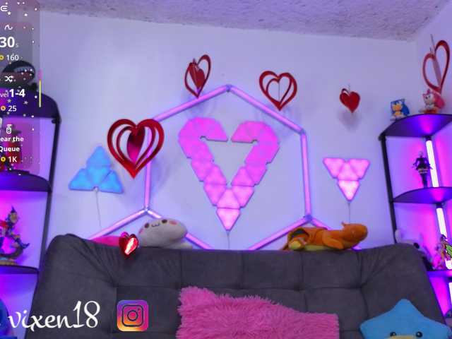 littlevixen live cam on BongaCams