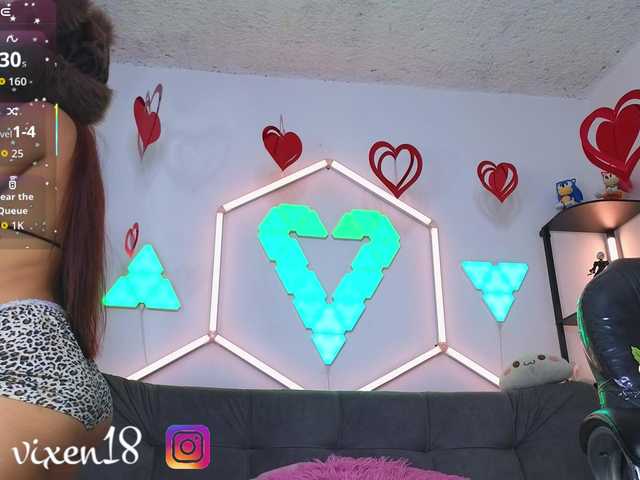 littlevixen live cam on BongaCams