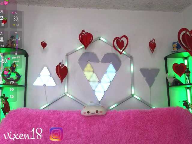 littlevixen live cam on BongaCams