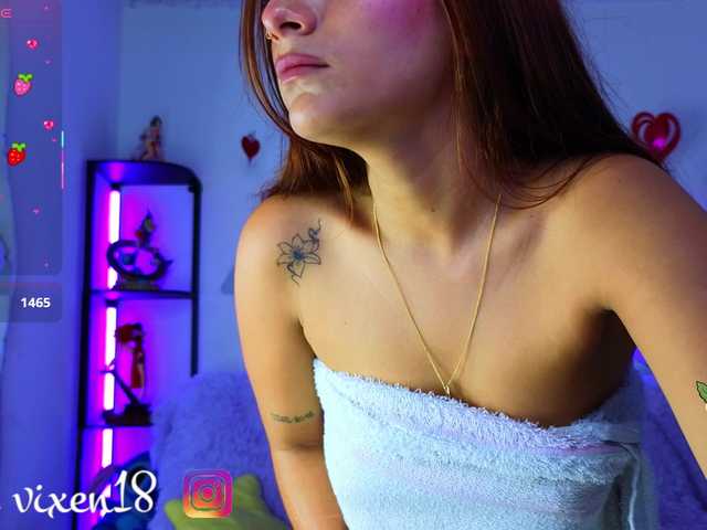 littlevixen live cam on BongaCams