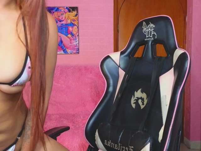 littlevixen live cam on BongaCams