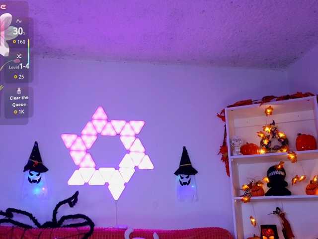 littlevixen live cam on BongaCams