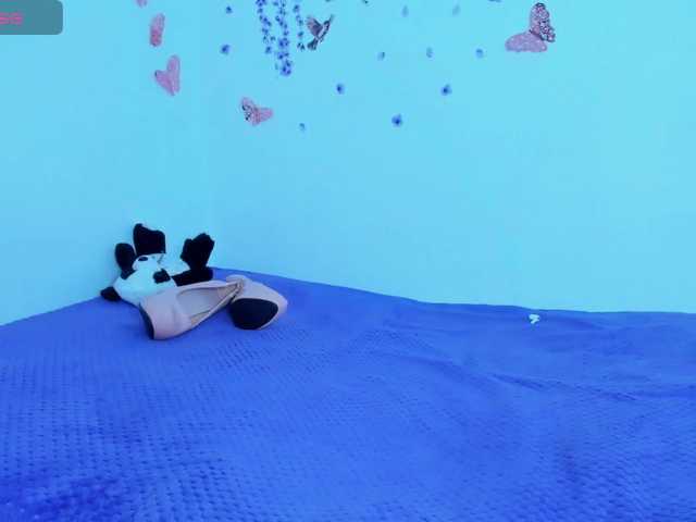 le modèle emilyrouss est en webcam porno dans un show sur le site bongacams, il possède les tags suivants: Latino/Hispanic,Redhead,Trimmed