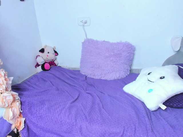 emilyrouss live cam on BongaCams