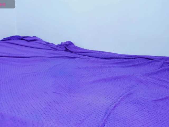 emilyrouss's BongaCams show and profile