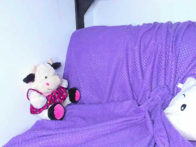 emilyrouss live cam on BongaCams