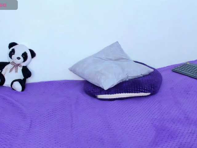 emilyrouss live cam on BongaCams