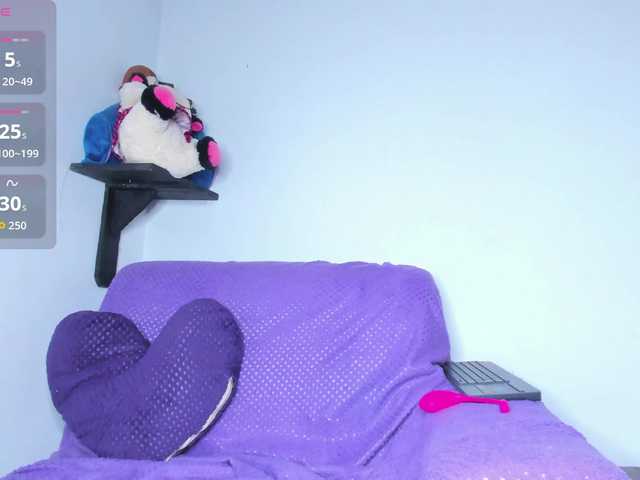 emilyrouss live cam preview