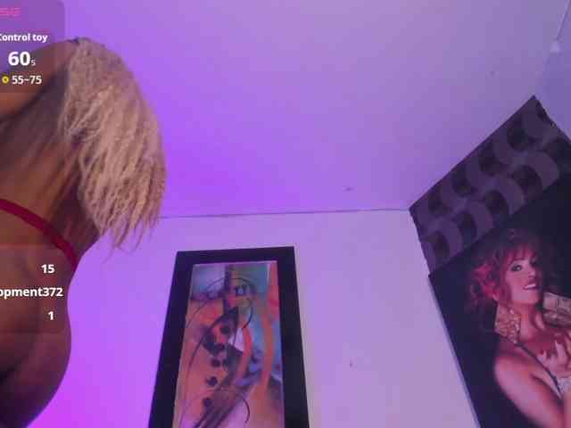CiaraSmith-TS Sex Cam Show