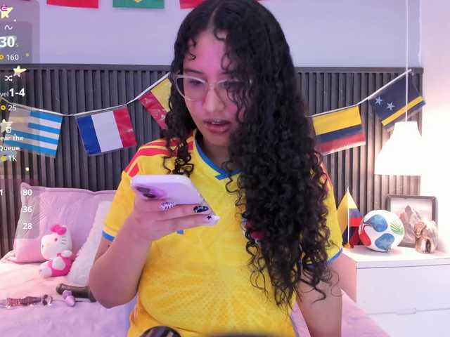 Lena-Ricci live cam on BongaCams