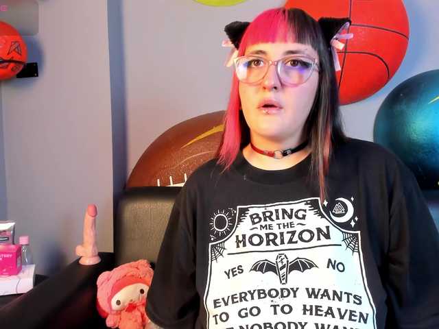 Gomory-kitty live cam on BongaCams