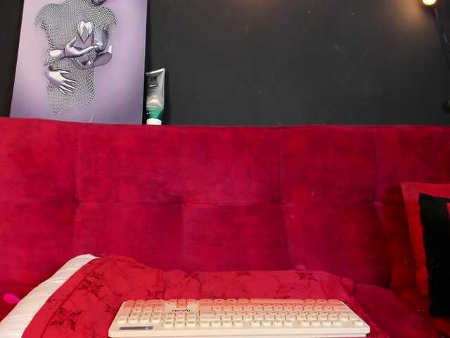 Gomory-kitty live cam on BongaCams